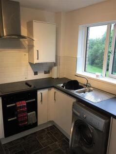 Hughenden Lane West End Glasgow photo 4