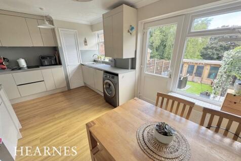 Poole, BH12 - property photo