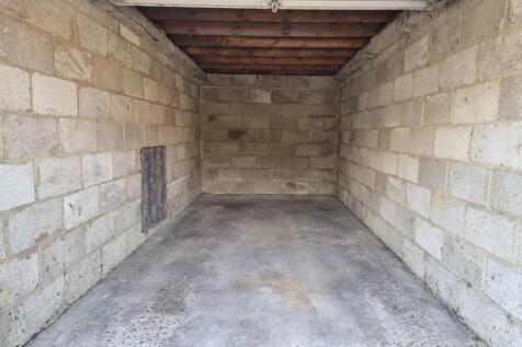9 twynham garage 2
