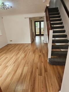 Crystal Way ,Dagenham, Essex, RM8 photo 4