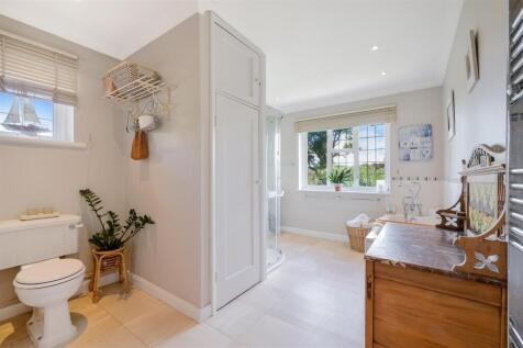 WILMERHATCH LANE (13).jpg