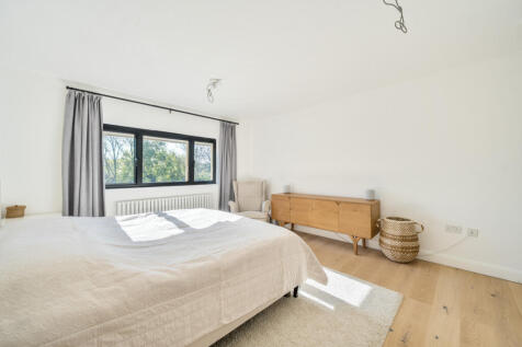 1363297-15-68e79f...