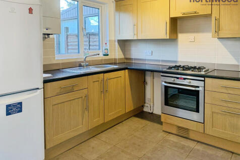 Monnow Gardens, West End, SO18 photo 4