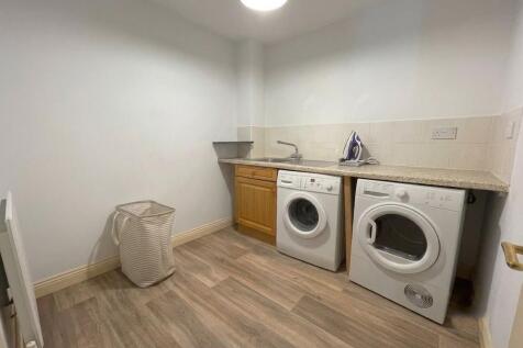 Utility Room.jpg
