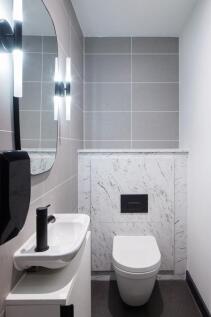 Rum Runner Regency Wharf  WC.jpg