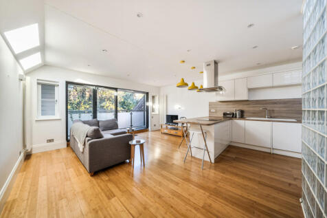 Sitting Room/Kitchen