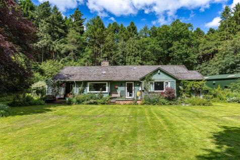 Cedar Lodge Outsides 23.JPG
