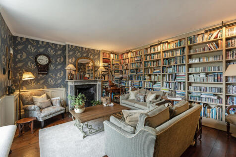 Sitting Room/Library