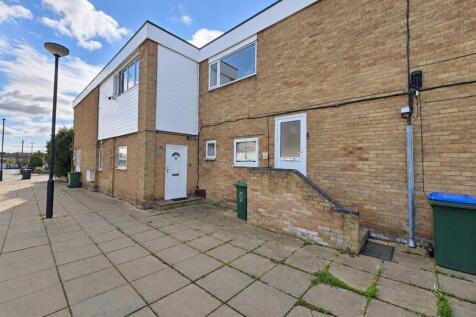 2-bed flat on Athol Road, Walsgrave, £900/mo