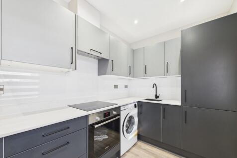 4, 7 Catherine Court photo 3