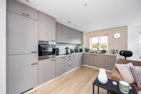 Kitchen / Dining / Living room