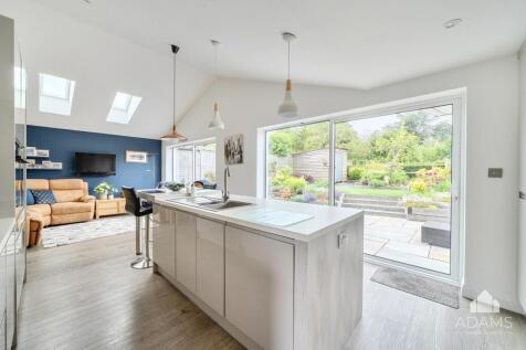 Sitting/Dining/Kitchen