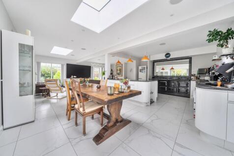 Kitchen/ Reception Room