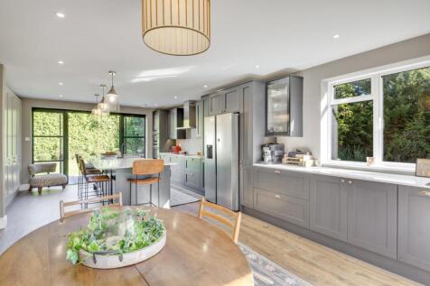 Homefield House-44.jpg