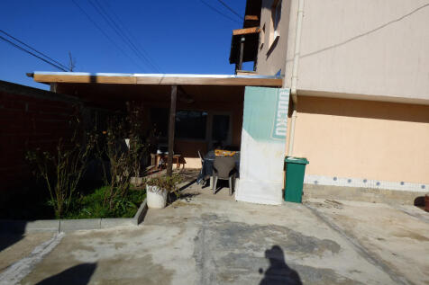 Property Image 100