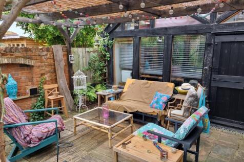 231 Stansted Road - Garden.jpg