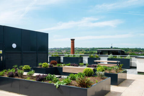 Highgate Rd Kentish Town int-30.jpg