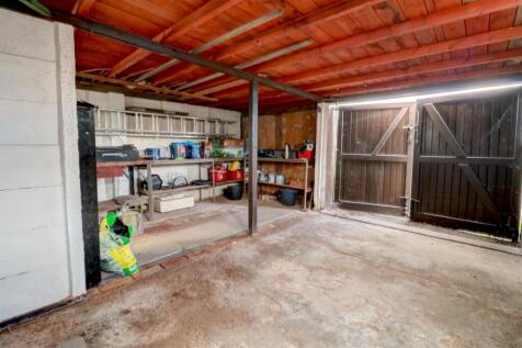 Garage.jpg
