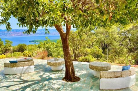 Outdoor sitting area