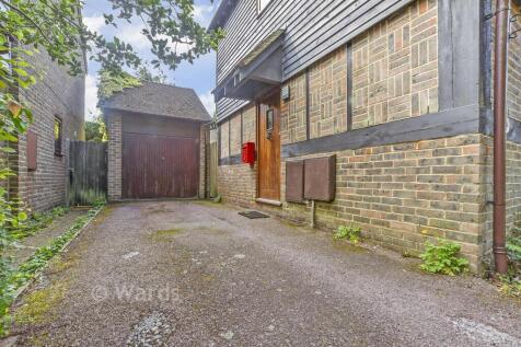 Driveway/Parking