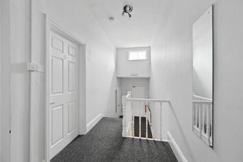 40 Clarendon Avenue, Leamington Spa, CV32 4RZ photo 4