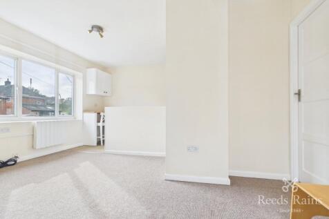 Edinburgh Road, Chesterfield, Derbyshire, S41 photo 2