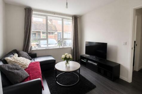 Basingstoke Road, Riseley, Reading, Berkshire, RG7 photo 4