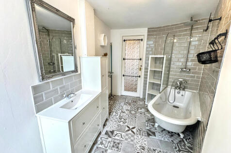 Bathroom 3