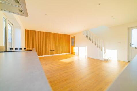 Award-winning Media team on EVERY Listing_8