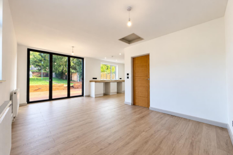 New Cheveley Road, Newmarket photo 4