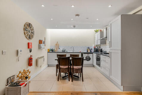 Reception/Kitchen