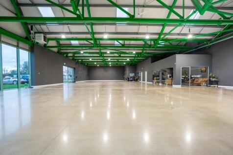 Commercial Property to rent Image 6
