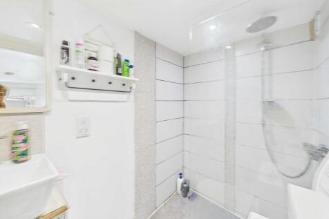Annexe Shower Roo...