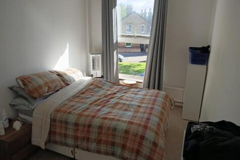 25, Greenside, Waterbeach photo 5