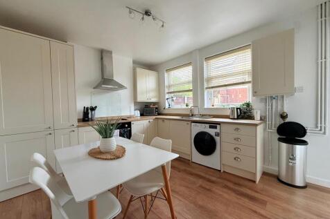 Tennyson Avenue, YORK photo 3