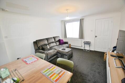 Coltsfoot Road, Hamilton, Leicester photo 4