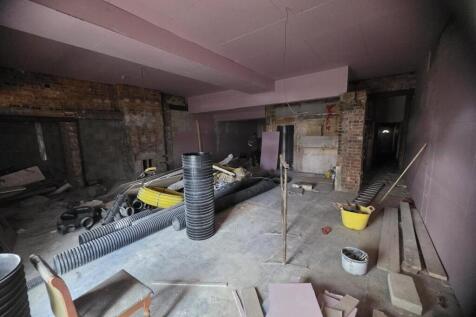 Retail Property (high street) to rent Image 6