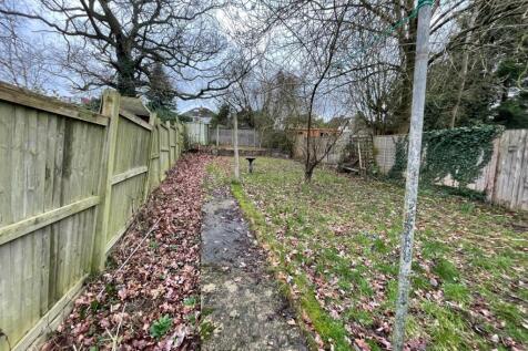 Deepdene 34 Garden.jpg