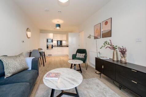 Living Room/ Kitchen