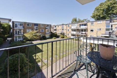 SW4 - Crescent Court