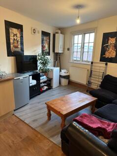 Flat 4, 2 High Street, CV31 3AN photo 2