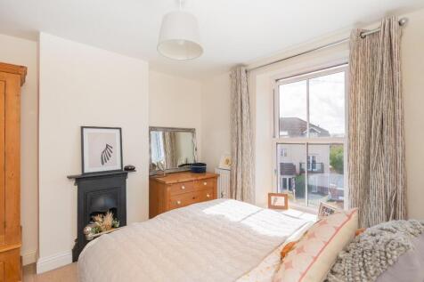 H4P0RCSN - Bedroom H.jpg