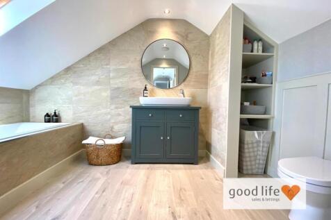 20250809_143433000_iOS 22overthehill.jpg