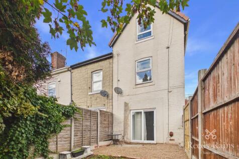 4 Bedroom Terraced in S60 5SU