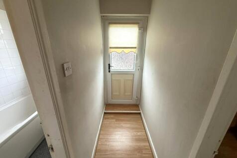 Douglas Terrace, Concord, Washington, Tyne & Wear, NE37 photo 5