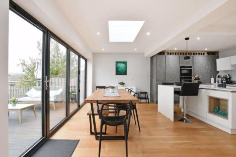 Open Plan Family Dining Kitchen 