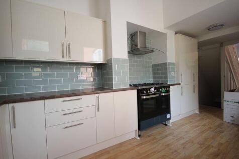 Estcourt Avenue, Headingley, Leeds, West Yorkshire photo 3