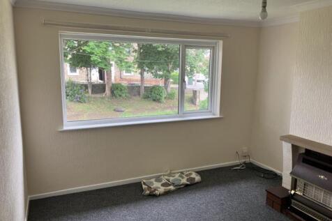 Flat Long Lane, Dalton, Huddersfield, HD5 9SN photo 3