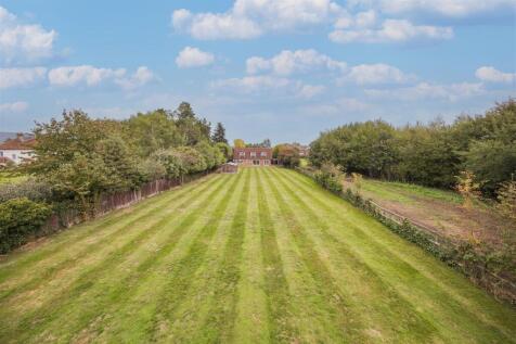 Rear Aspect - Large Garden