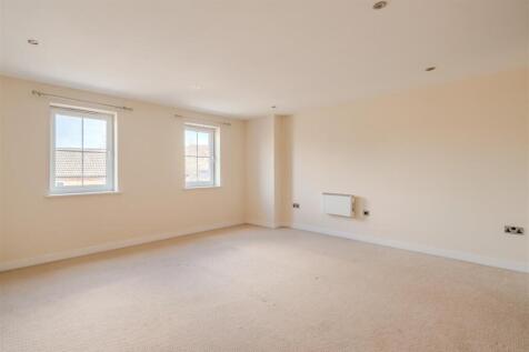 Living Room-4.jpg